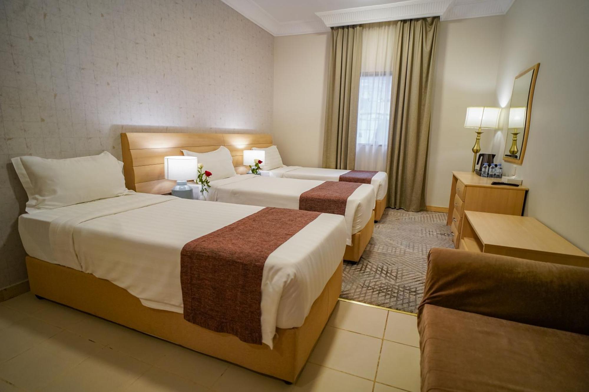 Emaar Al Noor Hotel *